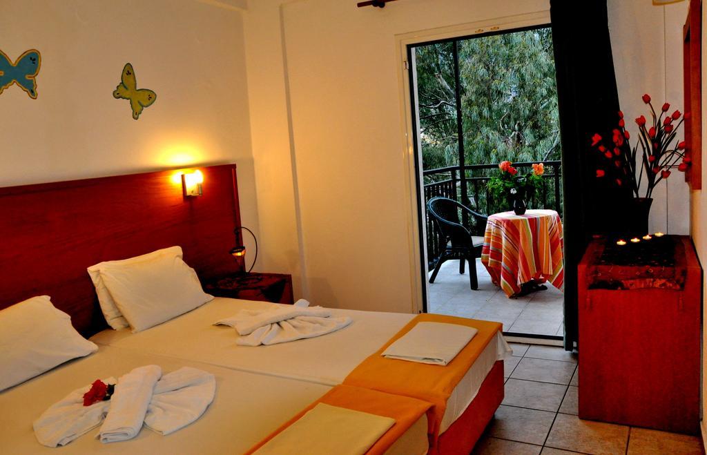 Haris Apartments Hersonissos  Exterior photo