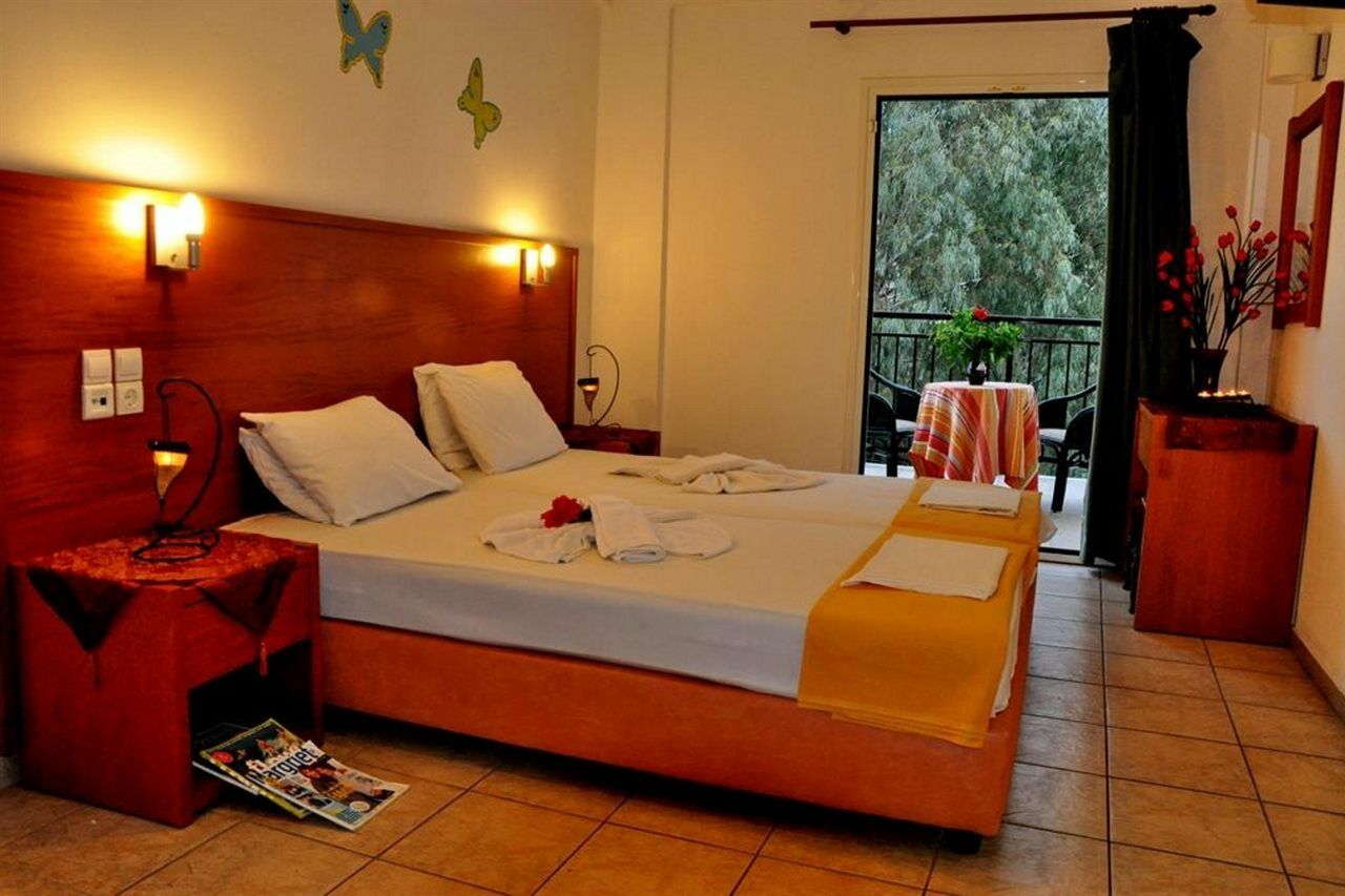 Haris Apartments Hersonissos  Exterior photo